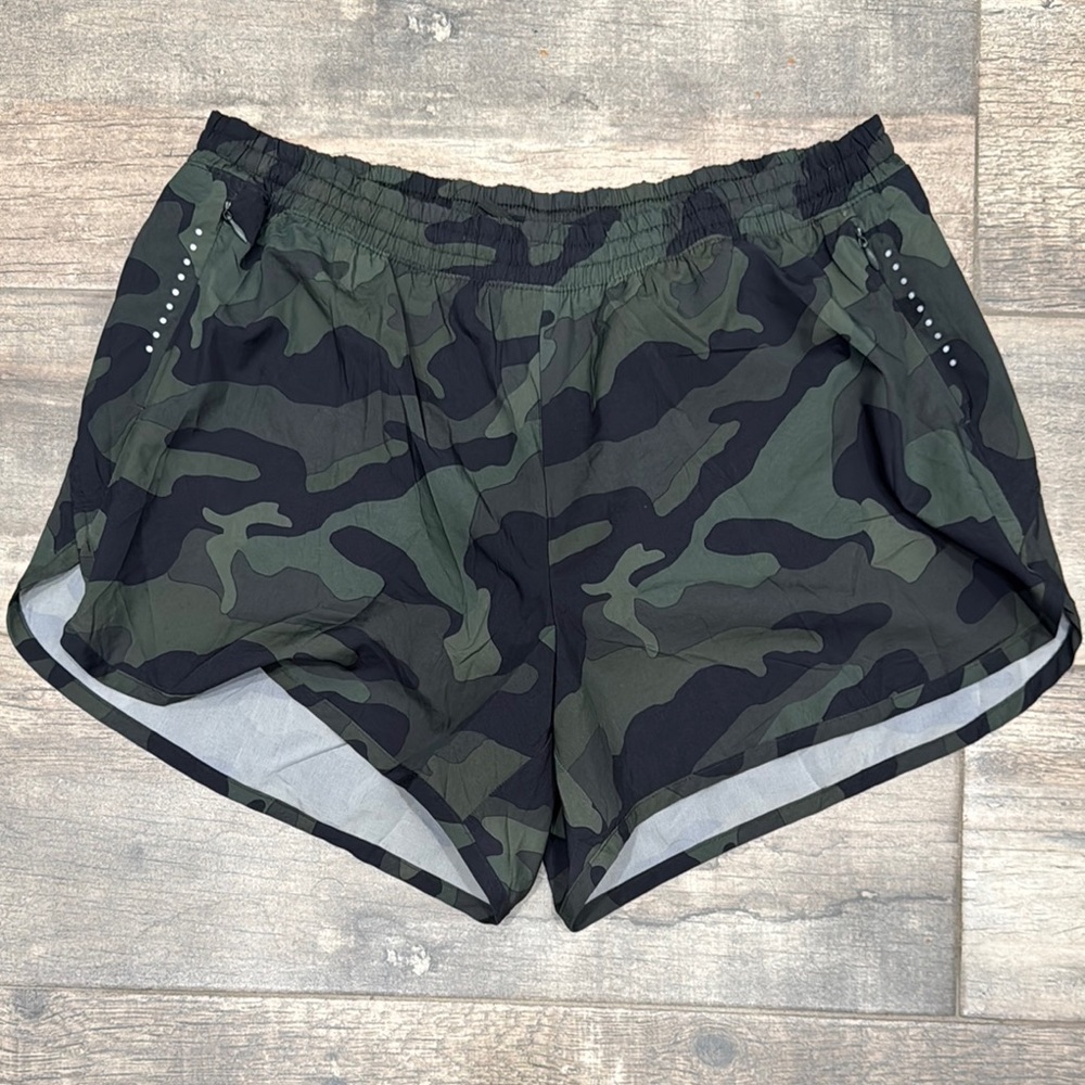 Old navy Women's Camouflage Shorts